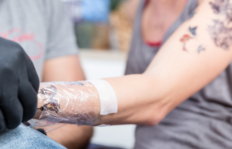 Conseils pour les soins des tatouages : Préservez l'éclat de votre encre pendant des années